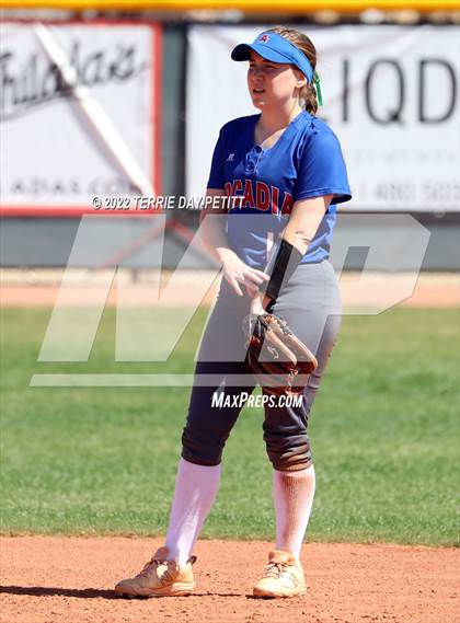Thumbnail 2 in Arcadia vs Gilbert (Desert Mountain Invitational) photogallery.
