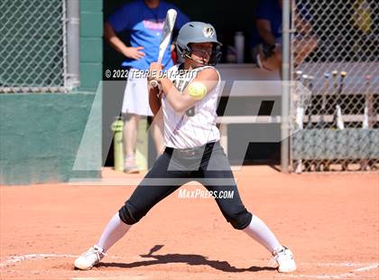 Thumbnail 1 in Arcadia vs Gilbert (Desert Mountain Invitational) photogallery.