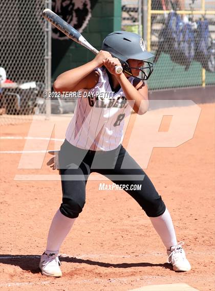 Thumbnail 2 in Arcadia vs Gilbert (Desert Mountain Invitational) photogallery.