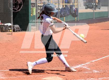Thumbnail 2 in Arcadia vs Gilbert (Desert Mountain Invitational) photogallery.