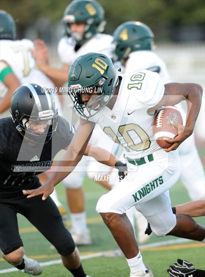 Thumbnail 3 in Ontario Christian vs. Saddleback Valley Christian photogallery.