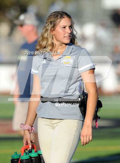 Thumbnail 2 in Ontario Christian vs. Saddleback Valley Christian photogallery.