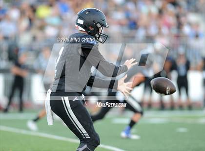 Thumbnail 2 in Ontario Christian vs. Saddleback Valley Christian photogallery.