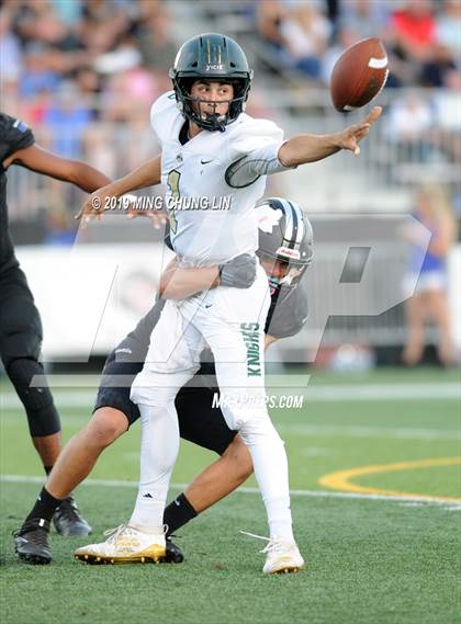 Thumbnail 3 in Ontario Christian vs. Saddleback Valley Christian photogallery.