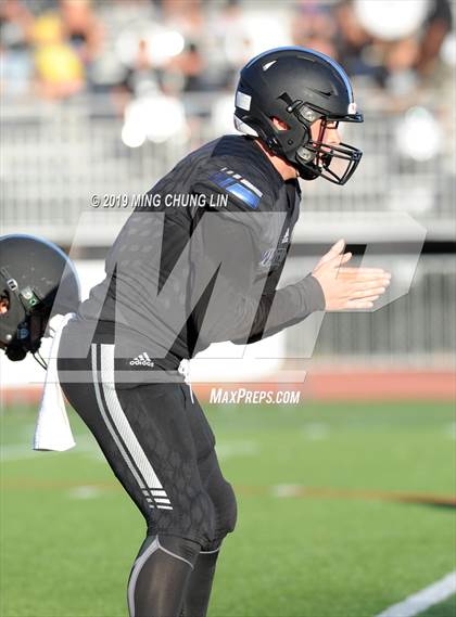 Thumbnail 2 in Ontario Christian vs. Saddleback Valley Christian photogallery.