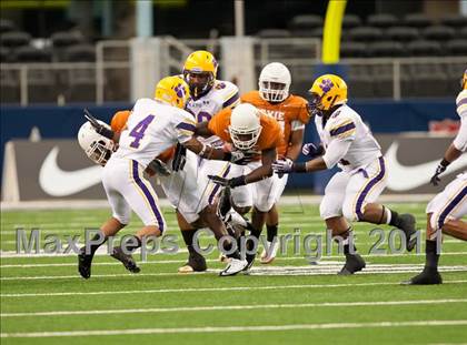 Thumbnail 3 in Karr vs. Bowie (Kirk Herbstreit National Kickoff Classic) photogallery.