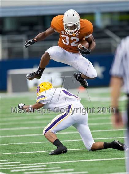 Thumbnail 3 in Karr vs. Bowie (Kirk Herbstreit National Kickoff Classic) photogallery.