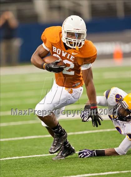 Thumbnail 2 in Karr vs. Bowie (Kirk Herbstreit National Kickoff Classic) photogallery.