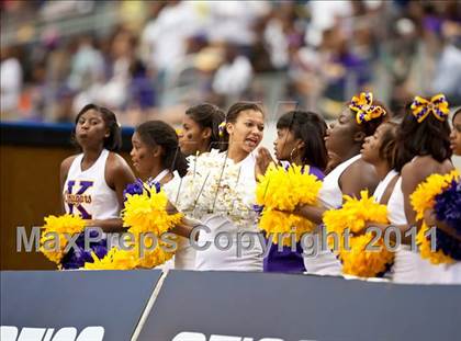 Thumbnail 1 in Karr vs. Bowie (Kirk Herbstreit National Kickoff Classic) photogallery.