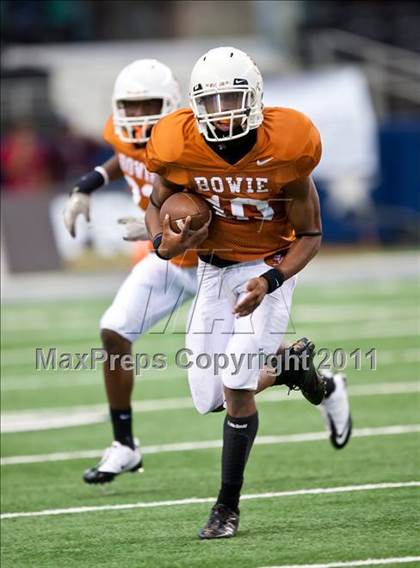 Thumbnail 3 in Karr vs. Bowie (Kirk Herbstreit National Kickoff Classic) photogallery.