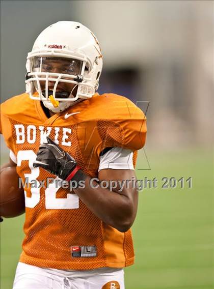 Thumbnail 2 in Karr vs. Bowie (Kirk Herbstreit National Kickoff Classic) photogallery.