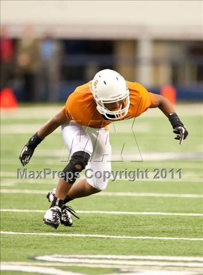 Thumbnail 3 in Karr vs. Bowie (Kirk Herbstreit National Kickoff Classic) photogallery.