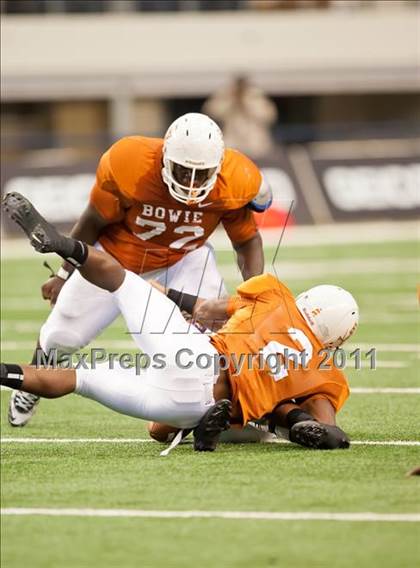 Thumbnail 3 in Karr vs. Bowie (Kirk Herbstreit National Kickoff Classic) photogallery.