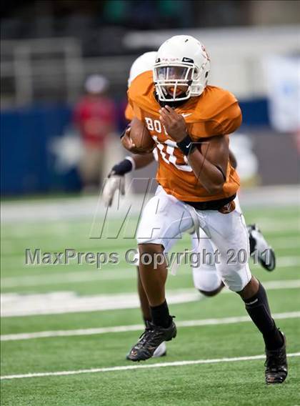Thumbnail 1 in Karr vs. Bowie (Kirk Herbstreit National Kickoff Classic) photogallery.