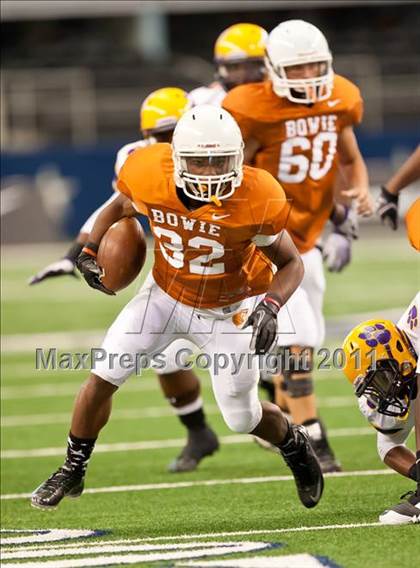 Thumbnail 2 in Karr vs. Bowie (Kirk Herbstreit National Kickoff Classic) photogallery.