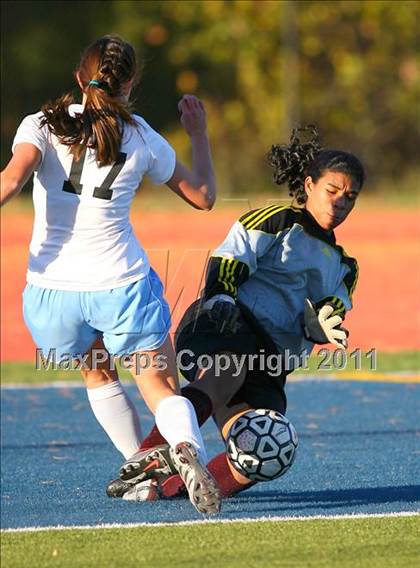 Thumbnail 3 in  Becton/Wallington vs Mahwah (NJSIAA Tournament) photogallery.