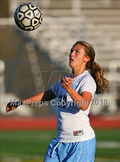 Thumbnail 3 in  Becton/Wallington vs Mahwah (NJSIAA Tournament) photogallery.