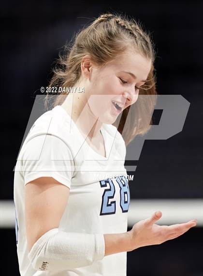 Thumbnail 2 in First Colonial vs. Midlothian (VHSL Class 5 State Final) photogallery.