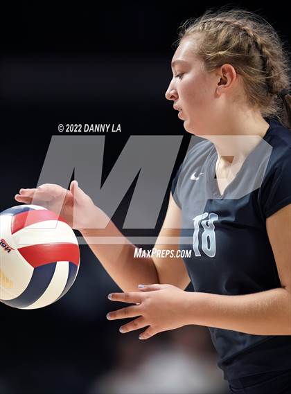 Thumbnail 2 in First Colonial vs. Midlothian (VHSL Class 5 State Final) photogallery.