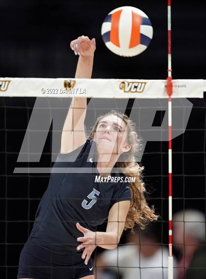 Thumbnail 1 in First Colonial vs. Midlothian (VHSL Class 5 State Final) photogallery.