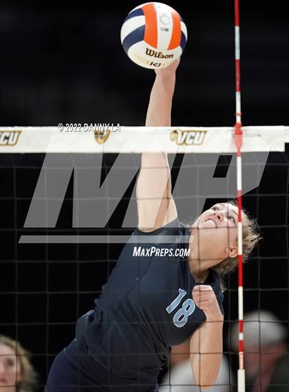 Thumbnail 3 in First Colonial vs. Midlothian (VHSL Class 5 State Final) photogallery.