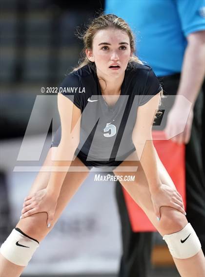 Thumbnail 2 in First Colonial vs. Midlothian (VHSL Class 5 State Final) photogallery.