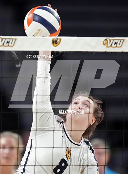 Thumbnail 3 in First Colonial vs. Midlothian (VHSL Class 5 State Final) photogallery.