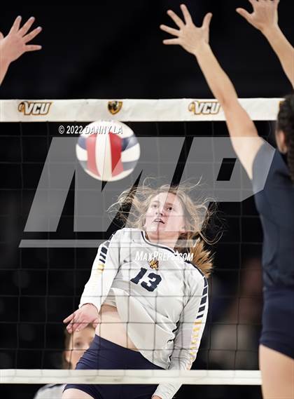 Thumbnail 1 in First Colonial vs. Midlothian (VHSL Class 5 State Final) photogallery.