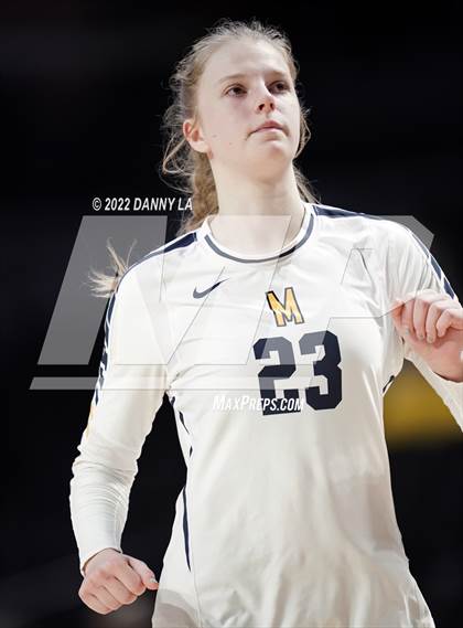 Thumbnail 2 in First Colonial vs. Midlothian (VHSL Class 5 State Final) photogallery.