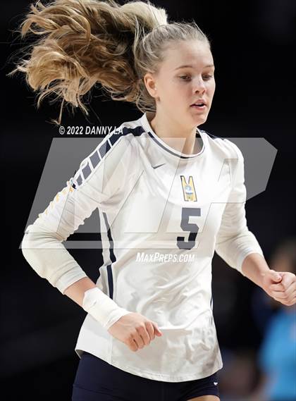 Thumbnail 3 in First Colonial vs. Midlothian (VHSL Class 5 State Final) photogallery.