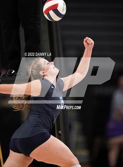 Thumbnail 3 in First Colonial vs. Midlothian (VHSL Class 5 State Final) photogallery.