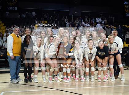 Thumbnail 2 in First Colonial vs. Midlothian (VHSL Class 5 State Final) photogallery.