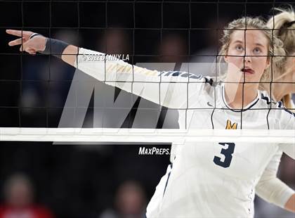 Thumbnail 3 in First Colonial vs. Midlothian (VHSL Class 5 State Final) photogallery.