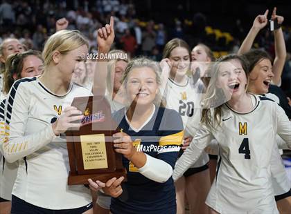 Thumbnail 2 in First Colonial vs. Midlothian (VHSL Class 5 State Final) photogallery.