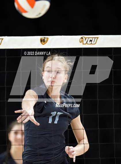 Thumbnail 1 in First Colonial vs. Midlothian (VHSL Class 5 State Final) photogallery.