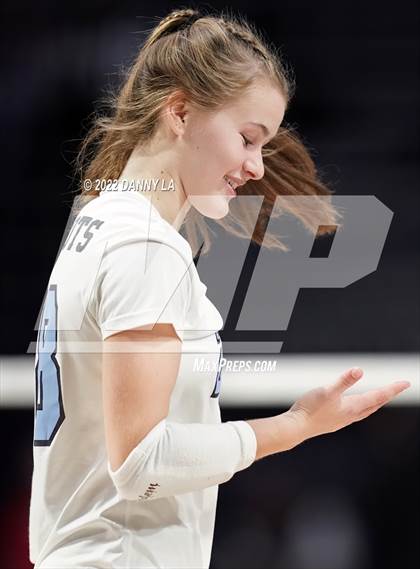 Thumbnail 3 in First Colonial vs. Midlothian (VHSL Class 5 State Final) photogallery.