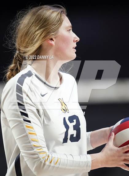 Thumbnail 3 in First Colonial vs. Midlothian (VHSL Class 5 State Final) photogallery.