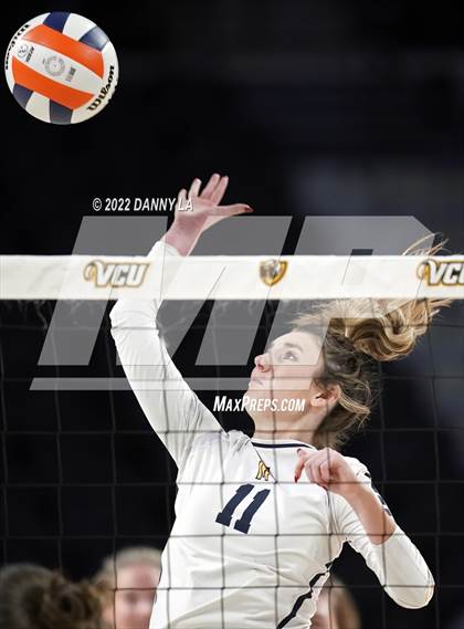 Thumbnail 1 in First Colonial vs. Midlothian (VHSL Class 5 State Final) photogallery.