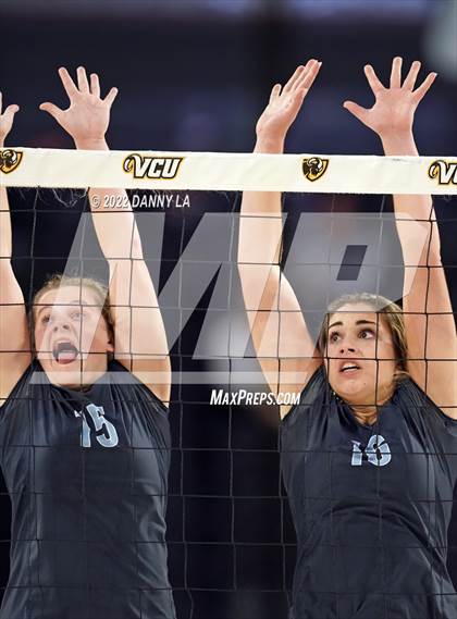 Thumbnail 1 in First Colonial vs. Midlothian (VHSL Class 5 State Final) photogallery.