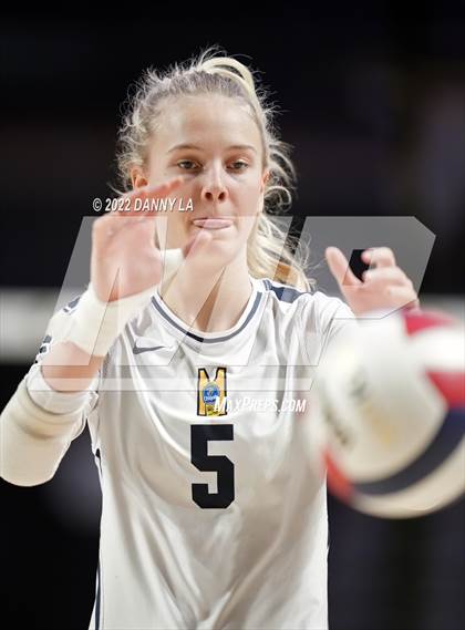 Thumbnail 2 in First Colonial vs. Midlothian (VHSL Class 5 State Final) photogallery.