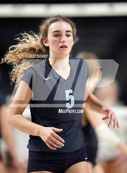 Thumbnail 1 in First Colonial vs. Midlothian (VHSL Class 5 State Final) photogallery.