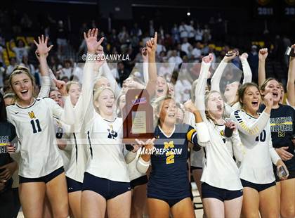 Thumbnail 1 in First Colonial vs. Midlothian (VHSL Class 5 State Final) photogallery.