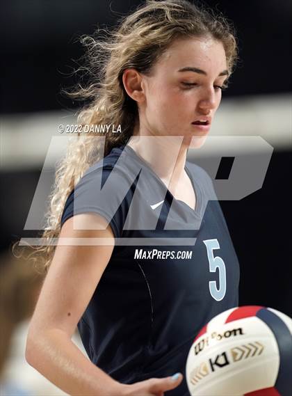 Thumbnail 3 in First Colonial vs. Midlothian (VHSL Class 5 State Final) photogallery.