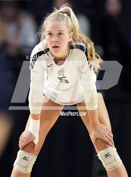 Thumbnail 3 in First Colonial vs. Midlothian (VHSL Class 5 State Final) photogallery.