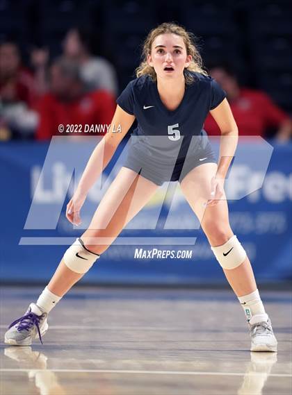 Thumbnail 1 in First Colonial vs. Midlothian (VHSL Class 5 State Final) photogallery.