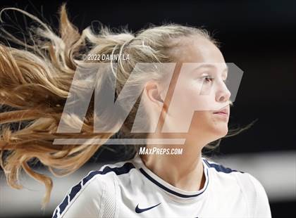 Thumbnail 1 in First Colonial vs. Midlothian (VHSL Class 5 State Final) photogallery.