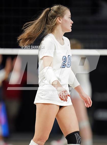 Thumbnail 3 in First Colonial vs. Midlothian (VHSL Class 5 State Final) photogallery.