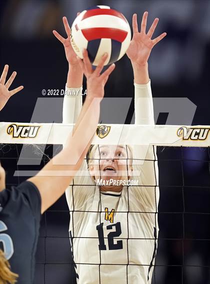 Thumbnail 1 in First Colonial vs. Midlothian (VHSL Class 5 State Final) photogallery.