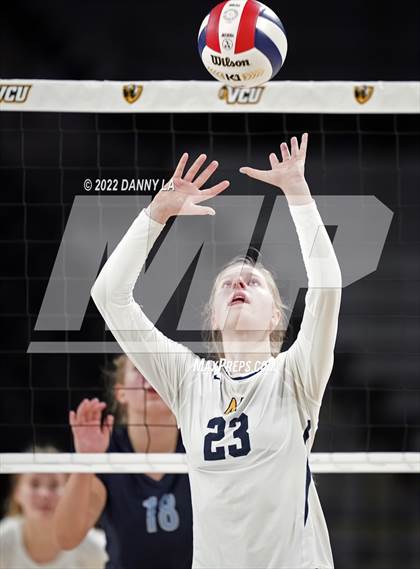 Thumbnail 2 in First Colonial vs. Midlothian (VHSL Class 5 State Final) photogallery.