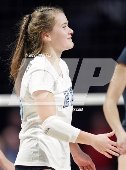 Thumbnail 1 in First Colonial vs. Midlothian (VHSL Class 5 State Final) photogallery.